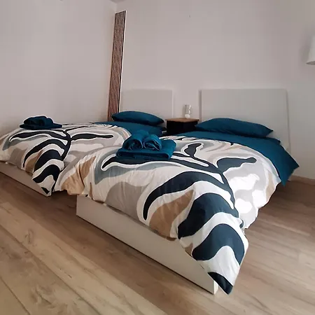 N & C Noemi & Costa 度假居 *